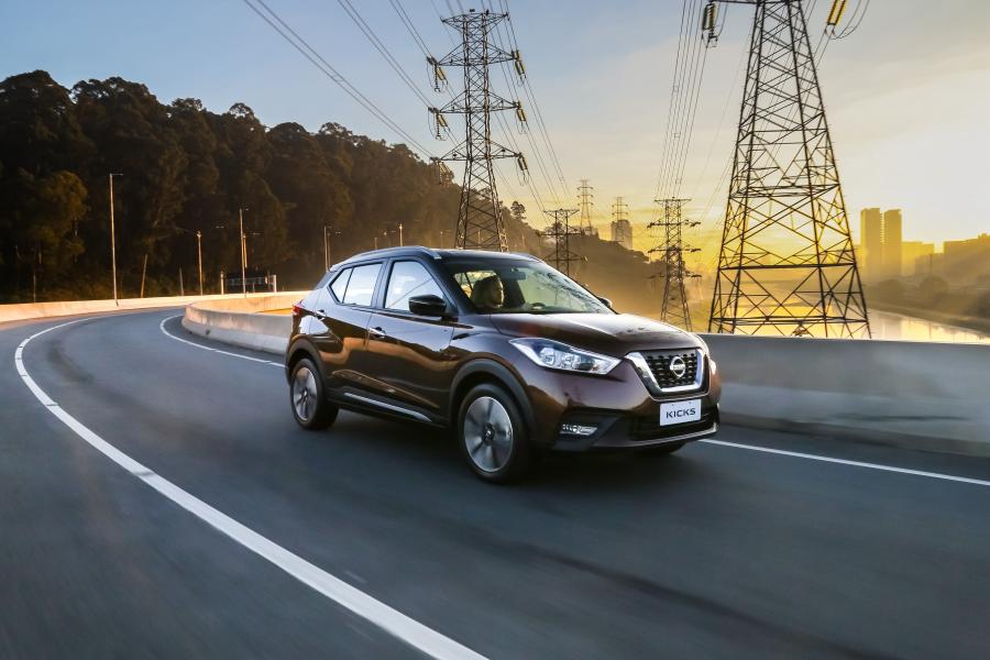 Nissan Kicks SL 2016 года  (LA) (фото 31 из 40)